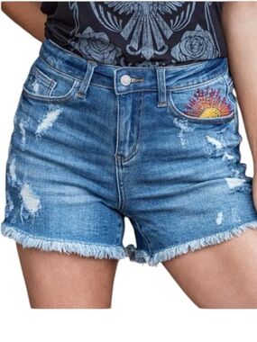 Judy Blue High-Rise Sun Embroidery Cut-Off Jean Shorts 2XL New